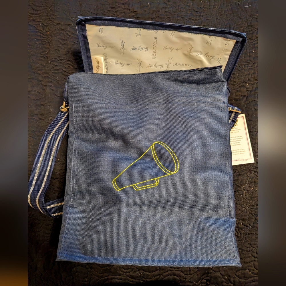Picnic shoulder tote